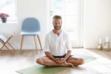 Even op adem komen? Zo richt je je eigen meditatieruimte in