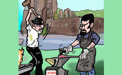 Smeden helpen mee met herbouw eeuwenoud kasteel
