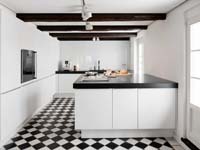 Moderne keuken in historische woning