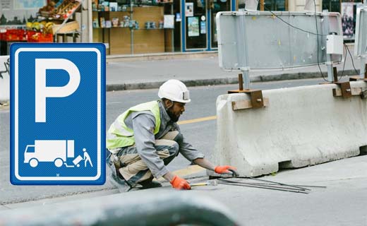 Verkeerborden rondom verbouwingswerkzaamheden