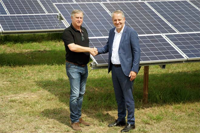 Solarpark Azewijn wekt groene stroom op voor Wienerberger