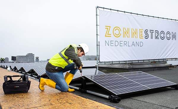 Zakelijke-zonnepanelen-voor-succesvolle-ondernemers