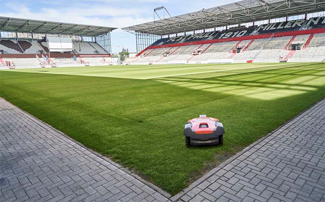 Nieuwe Husqvarna-robotmaaiersoftware voor sportvelden