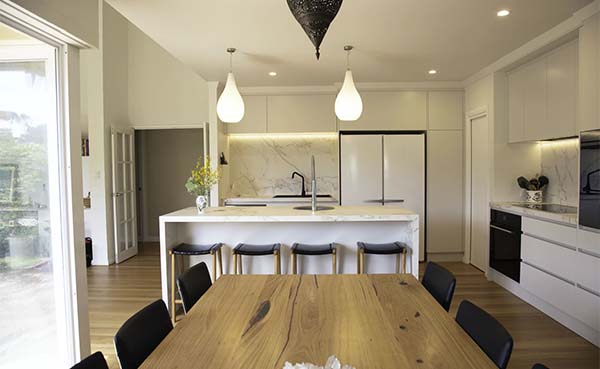 manager behandeling Wolf in schaapskleren Woontrend: Ledstrips in de keuken - bouwenwonen.net