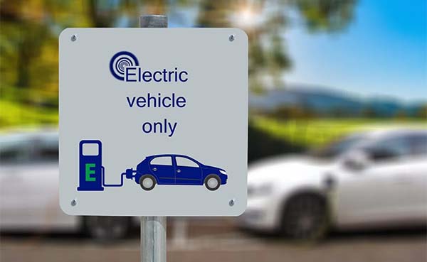 Wie-parkeerplaats-koopt-met-elektrische-laadpaal-heeft-niet-altijd-garantie-op-stroom