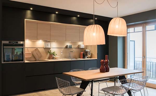 Een discrete keuken... maar wel n die in het oog springt