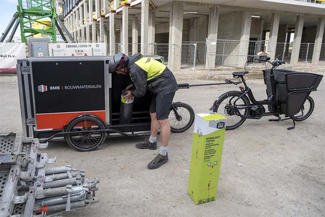 Fietskoeriers doen nu ook spoedleveringen van bouwmaterialen in centrum Antwerpen