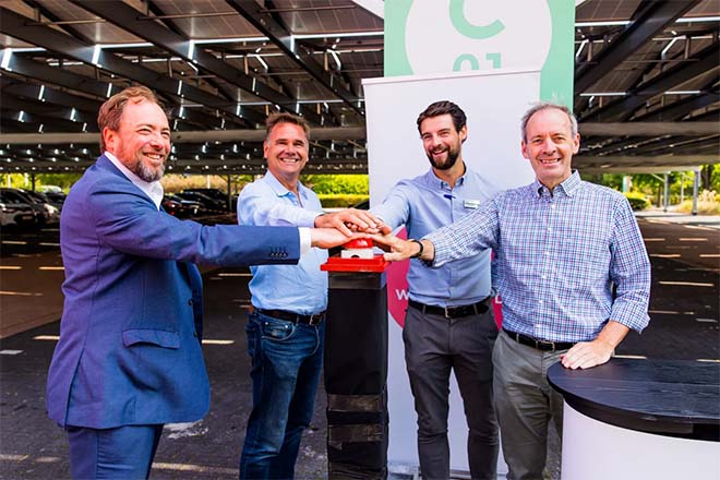 Waasland Shopping bouwt één van de grootste zonnepanelen carports van Vlaanderen