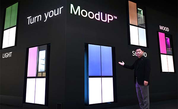 Nieuw van LG: MoodUpkoelkast met kleur veranderende LED-deurpanelen