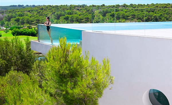 Wie koopt designer villa ‘Morning Breeze’ aan de Costa Blanca?