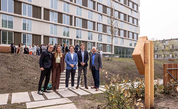 Amsterdam-is-127-middeldure-huurwoningen-rijker-De-Baak-is-geopend