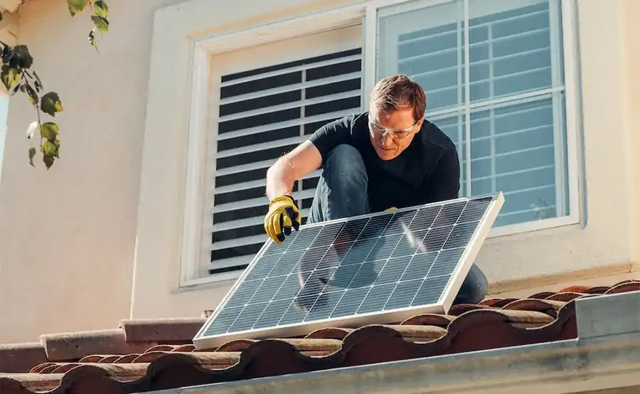 Steeds meer daken krijgen zonnepanelen in Nederland