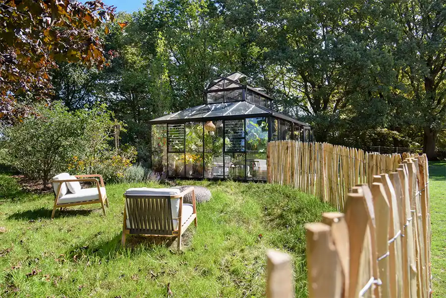 Het Huis heeft er een (buiten)kamer bij: de orangerie