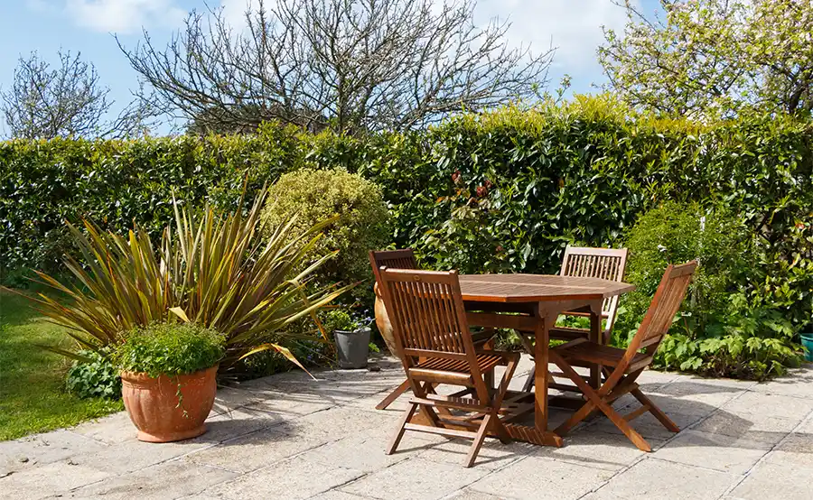 Hoe terras aanleggen? Prijs uzelf rijk met deze tips!