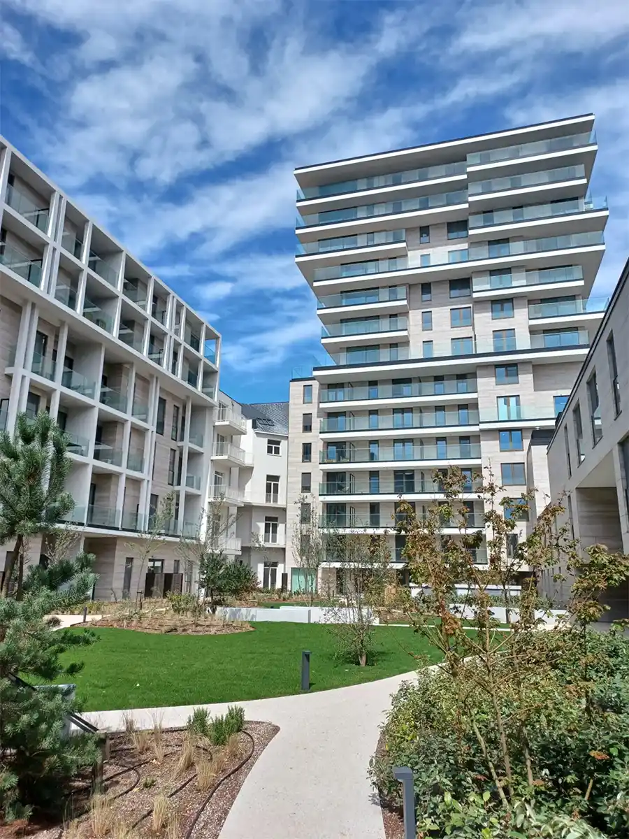 Van meisjesschool tot Troon 17: luxe wonen aan de Zeedijk in Oostende