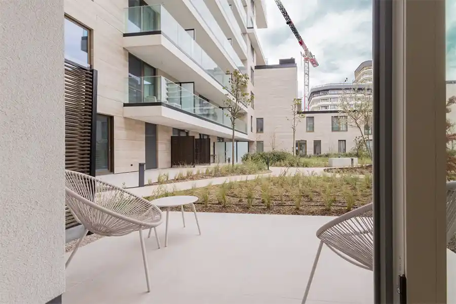 Van meisjesschool tot Troon 17: luxe wonen aan de Zeedijk in Oostende