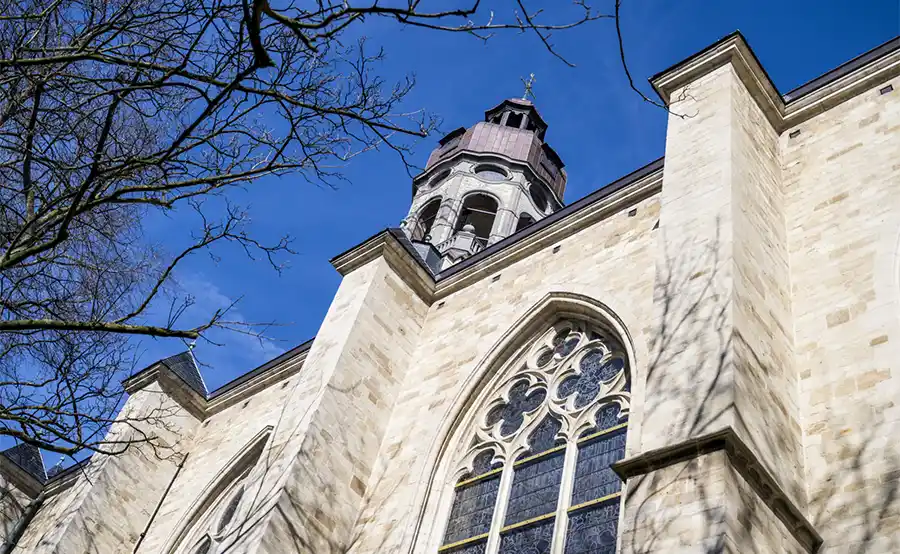 Restauratie Sint-Andrieskerk Antwerpen na 2,5 jaar voltooid