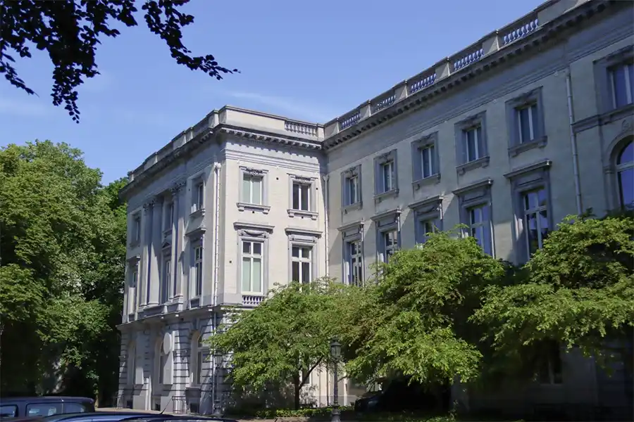 Renovatie van gevels Koninklijk Paleis Brussel na twee jaar afgerond