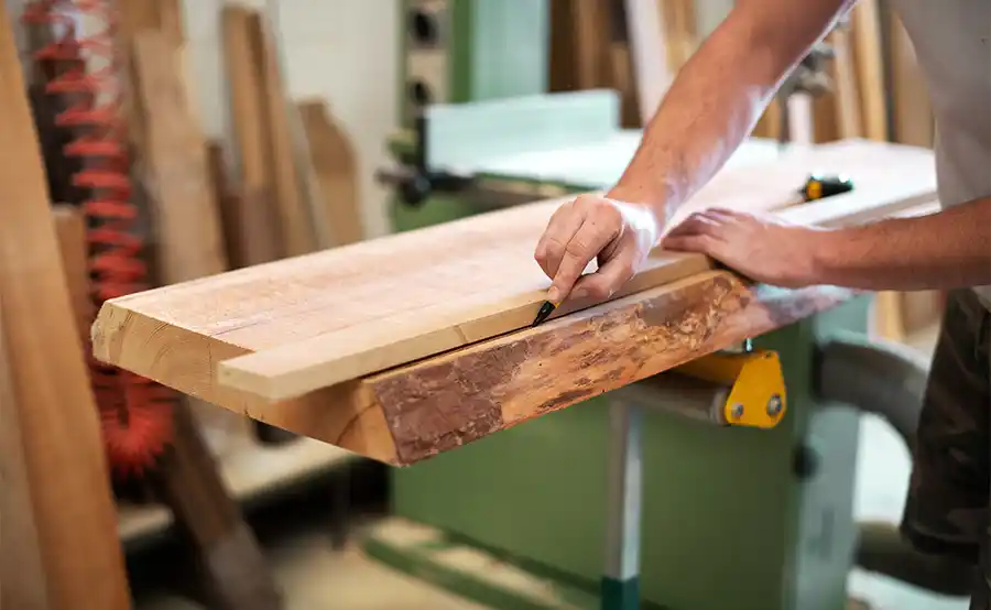 Van boom tot bouwproject: de kunst van houtbewerking