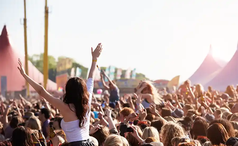 Bouwsector promoot jobs via festivals deze zomer