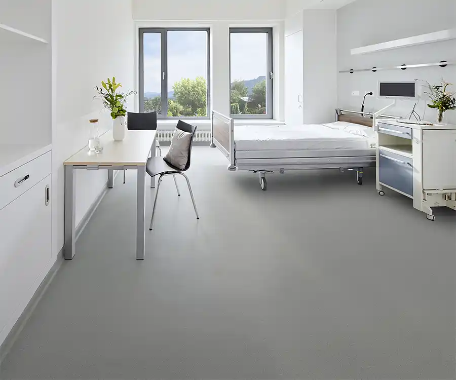 Interface lanceert vernieuwde noraplan stone rubbervloer met moderne kleuren