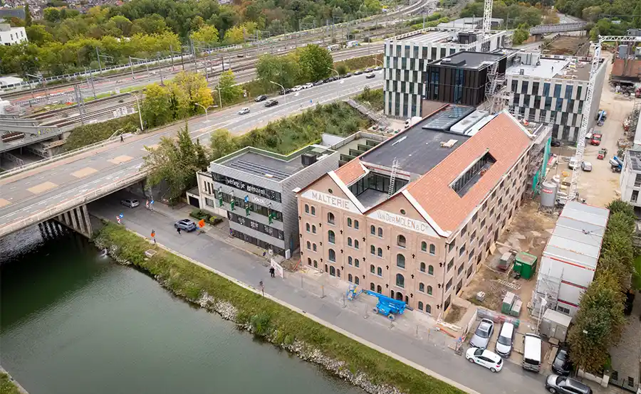 Oude mouterij in Mechelen krijgt nieuwe bestemming als loftkantoren