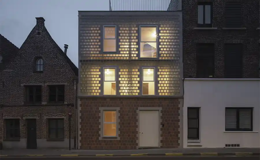 Gentse rijwoning in houtbouw wint prijs op Bis Architectuurwedstrijd 2025