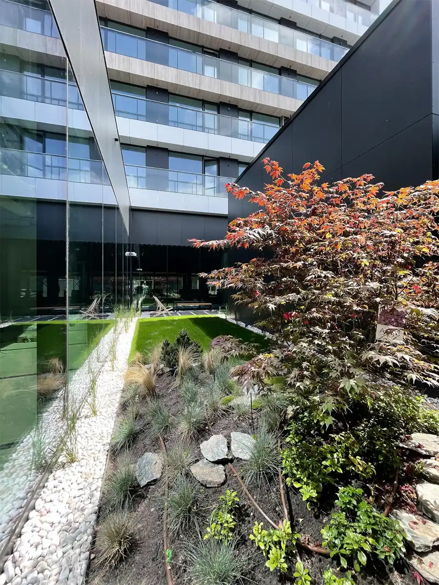 Aluminium schrijnwerk en gebouwakoestiek