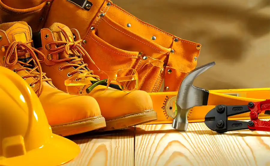 De 7 belangrijkste eigenschappen van werkschoenen voor bouw & verbouw