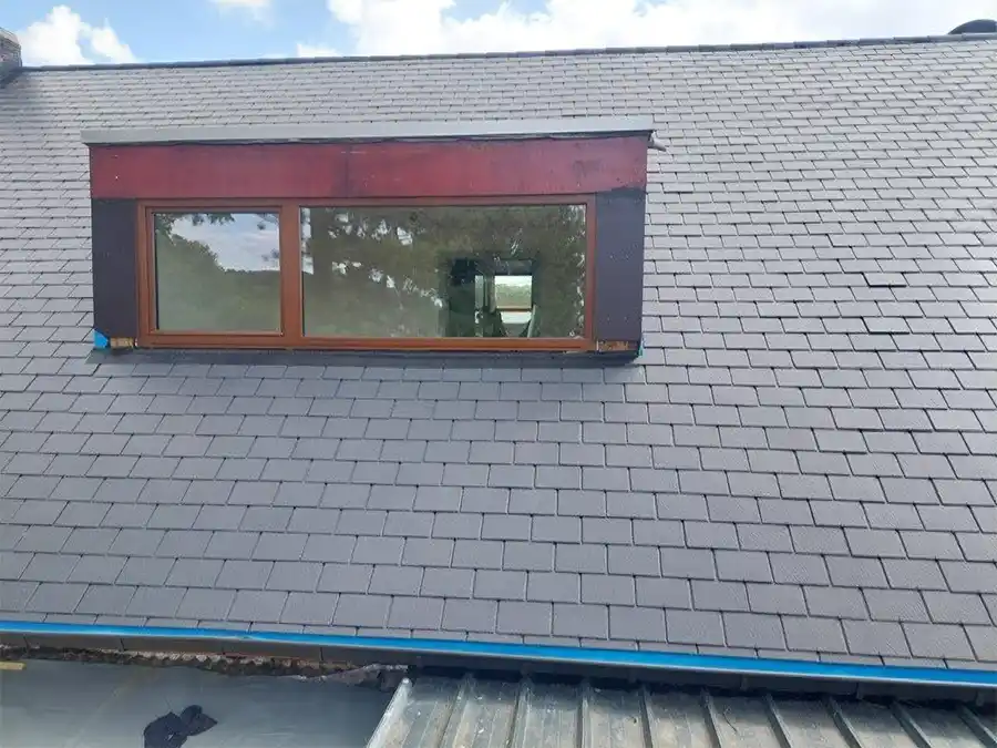 Dakkapel krijgt een moderne upgrade met composiet Rhombus gevelbekleding