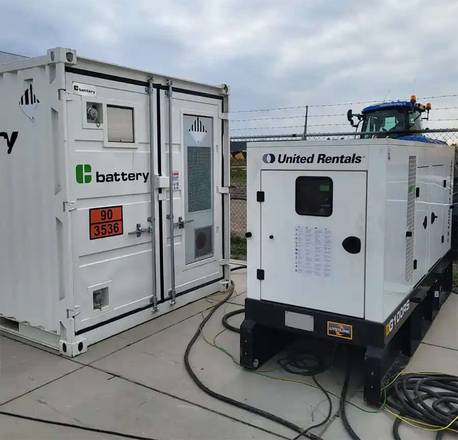 Mobiele batterijen vangen nettekort op bij bouw Quooker-magazijn