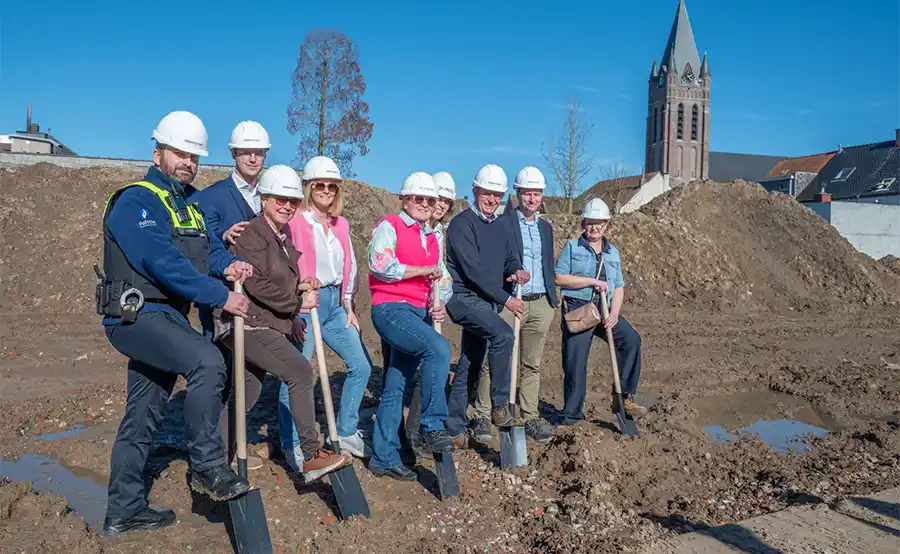 Eerste spadesteek voor groene woonwijk De Kloostertuin in Avelgem