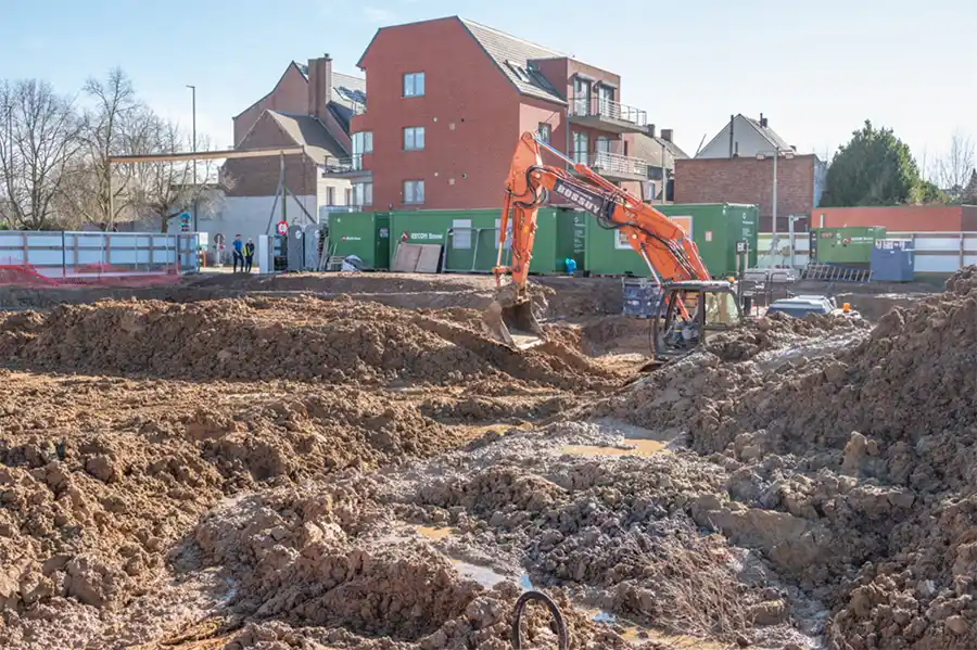 Eerste spadesteek voor groene woonwijk De Kloostertuin in Avelgem