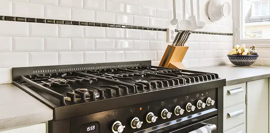 fornuis in de keuken