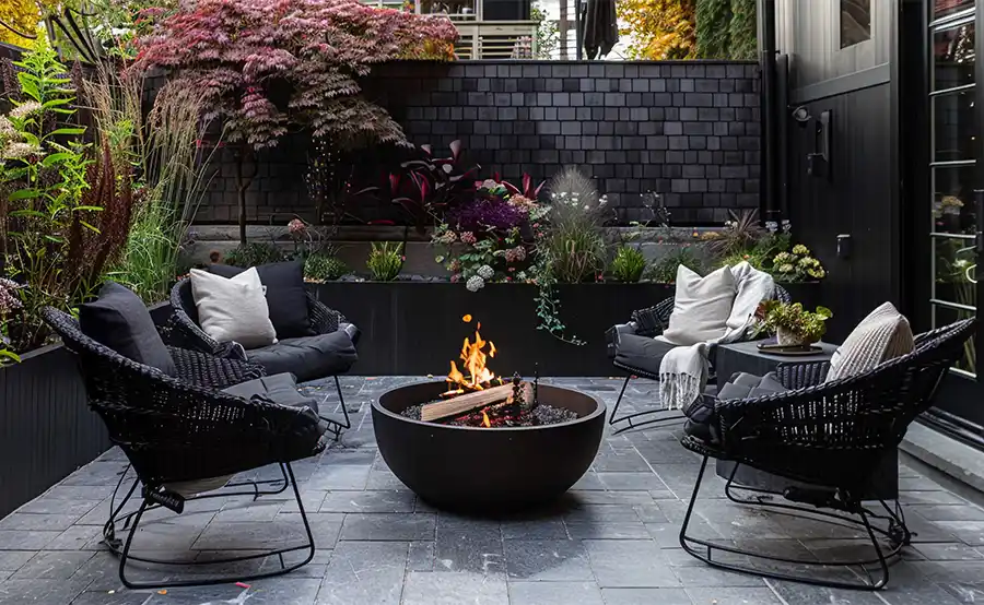 Waarom een tuinkachel gezelliger aanvoelt dan terrasverwarming