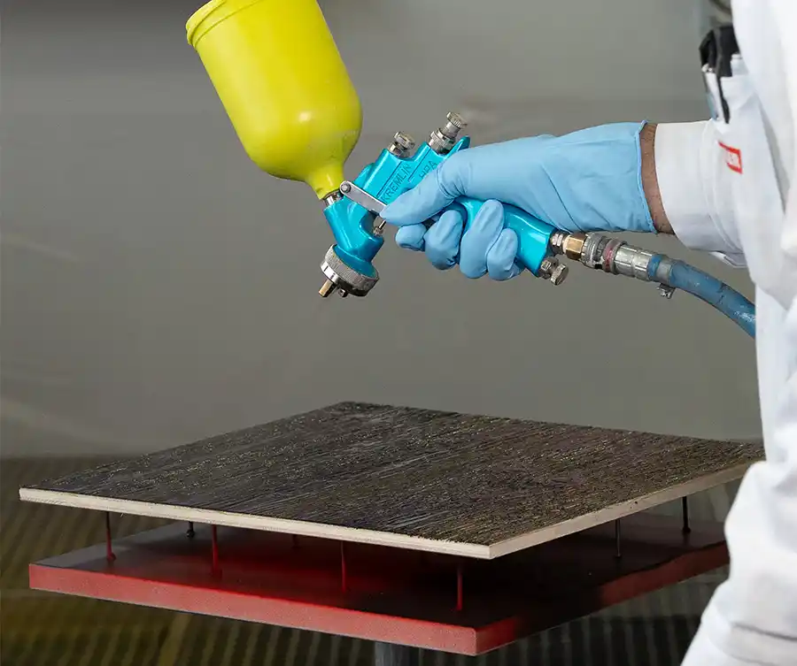 Stap 2: Grondlaag gekleurde lak 