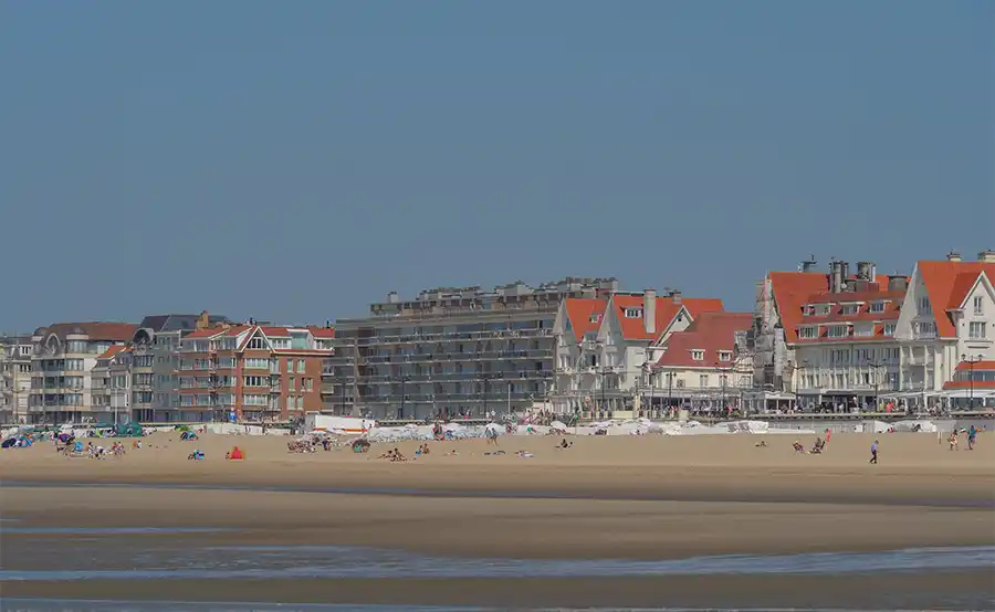 Vastgoed aan de kust blijft 36% duurder dan het Belgische gemiddelde
