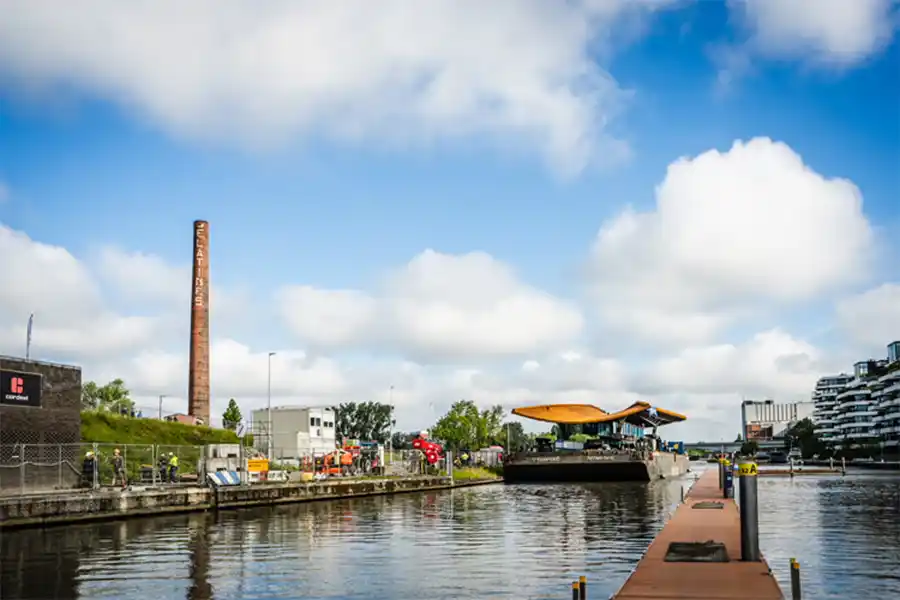 nieuwe belevingsbrug over de Hasseltse kanaalkom