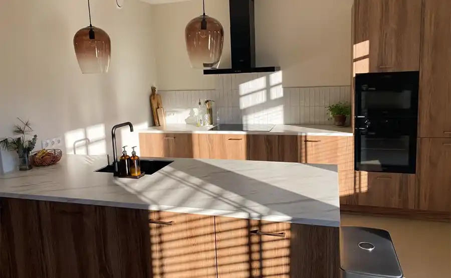Japandi keukenstijl: waarom deze minimalistische keuken zo goed aanslaat