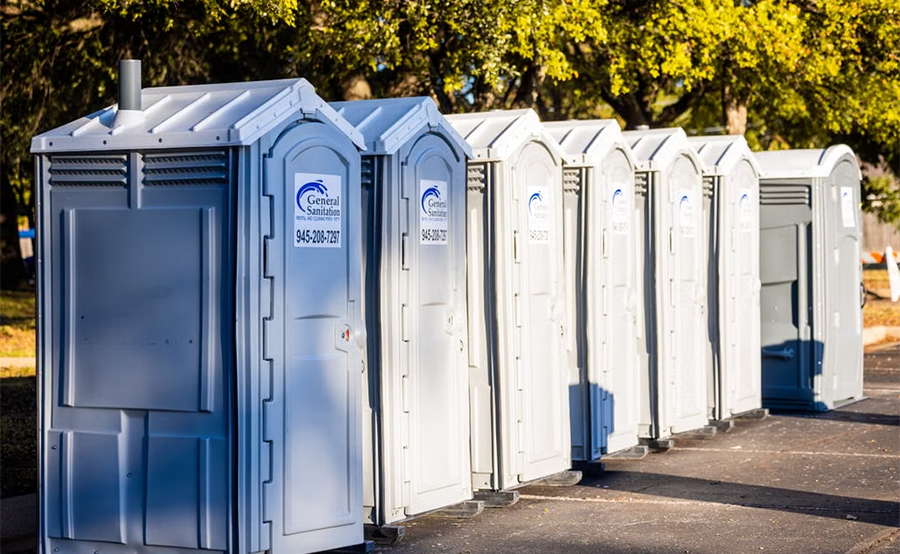 Een toilet unit op de bouwplaats of bij een verbouwing: kosten, soorten en wat je moet regelen