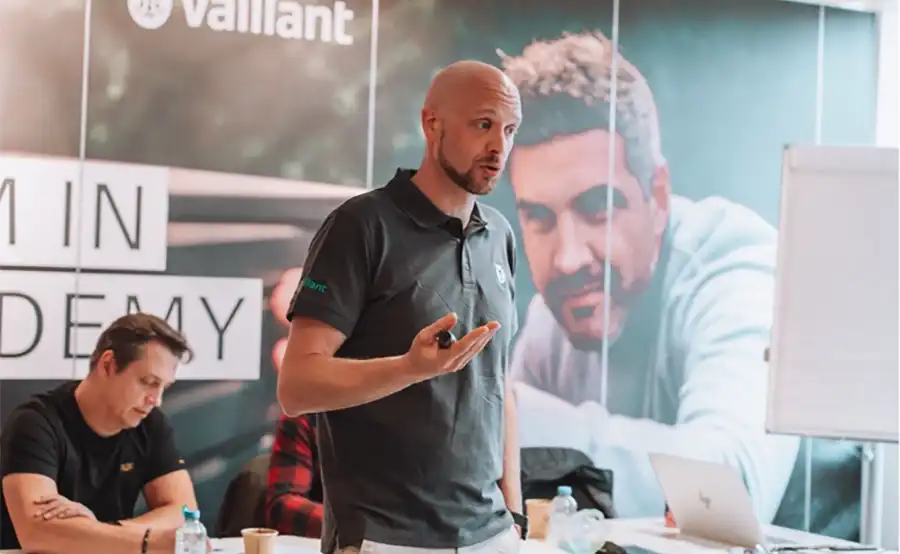 Vaillant opent nieuw opleidingscentra in Herentals en Namen  en zet volop in op blended learning