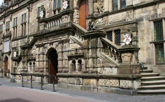 Drie architectenbureaus geselecteerd voor verbouwing stadhuis Leiden