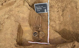 Bijna honderd Romeinse graven opgegraven op verkaveling in Tongeren