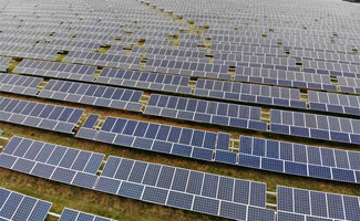 Solarpark Azewijn wekt groene stroom op voor Wienerberger