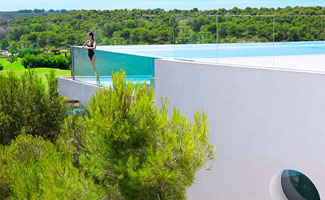 Wie koopt designer villa ‘Morning Breeze’ aan de Costa Blanca?