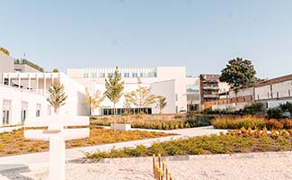 Nieuw-duurzaam-en-groen-congrescentrum-in-Antwerpen-officieel-geopend