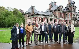 Restauratie Hof Ter Laken van start: kasteel en remise gaan in de stellingen