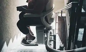 Welke factoren bepalen de prijs van een traplift?