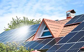 /Waarde-zonnestroom-daalt-vijf-tips-voor-slimmer-eigen-energieverbruik/