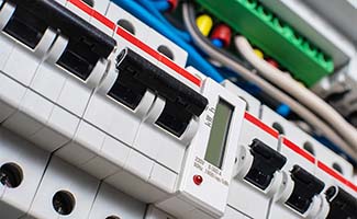 /Zelf-elektra-aanleggen-hoe-doe-je-dat/